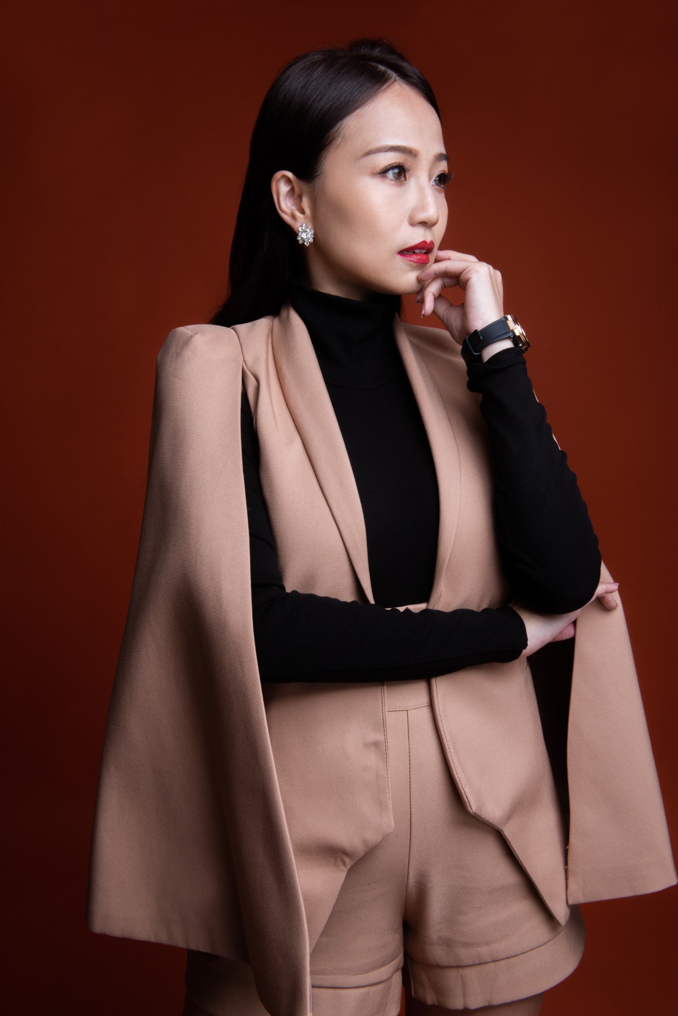 Suzane Wo 胡沛萱站姿导师照片